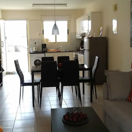 Royal Seacrest Appartement Paphos