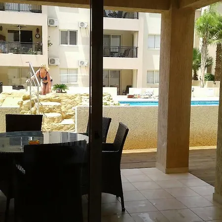 Apartment Royal Seacrest