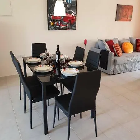 Royal Seacrest Apartment